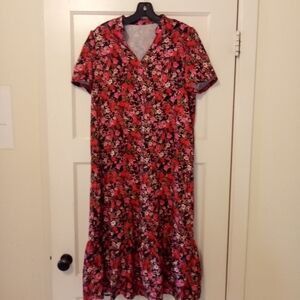 SHEIN Red and Black Floral Maxi Dress Size Small